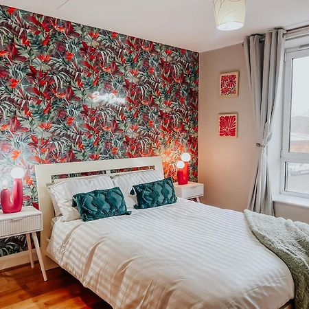 Whitehall Square Apartments- Queen'S Quarters Белфаст Екстериор снимка