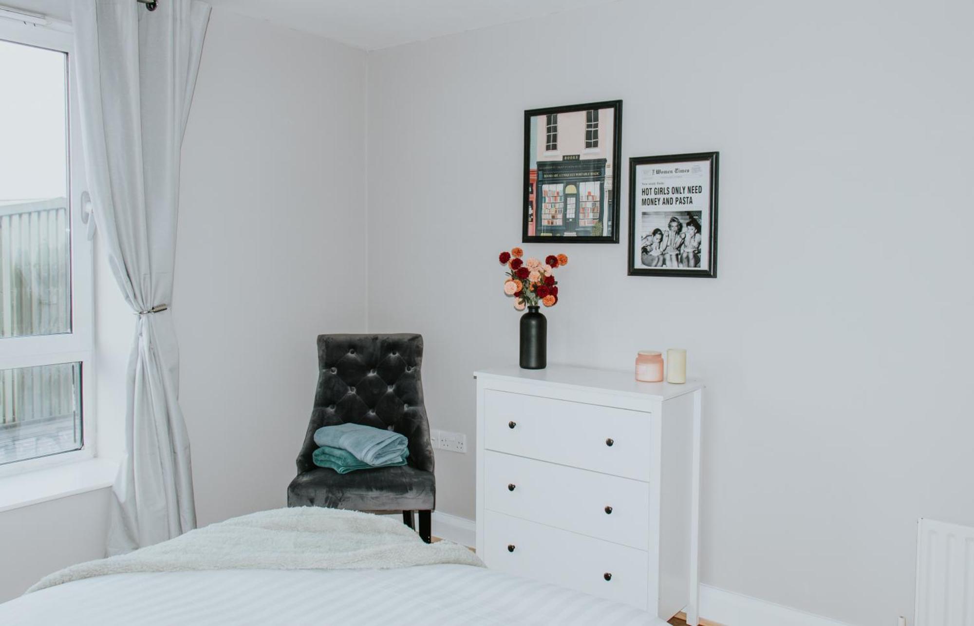 Whitehall Square Apartments- Queen'S Quarters Белфаст Екстериор снимка